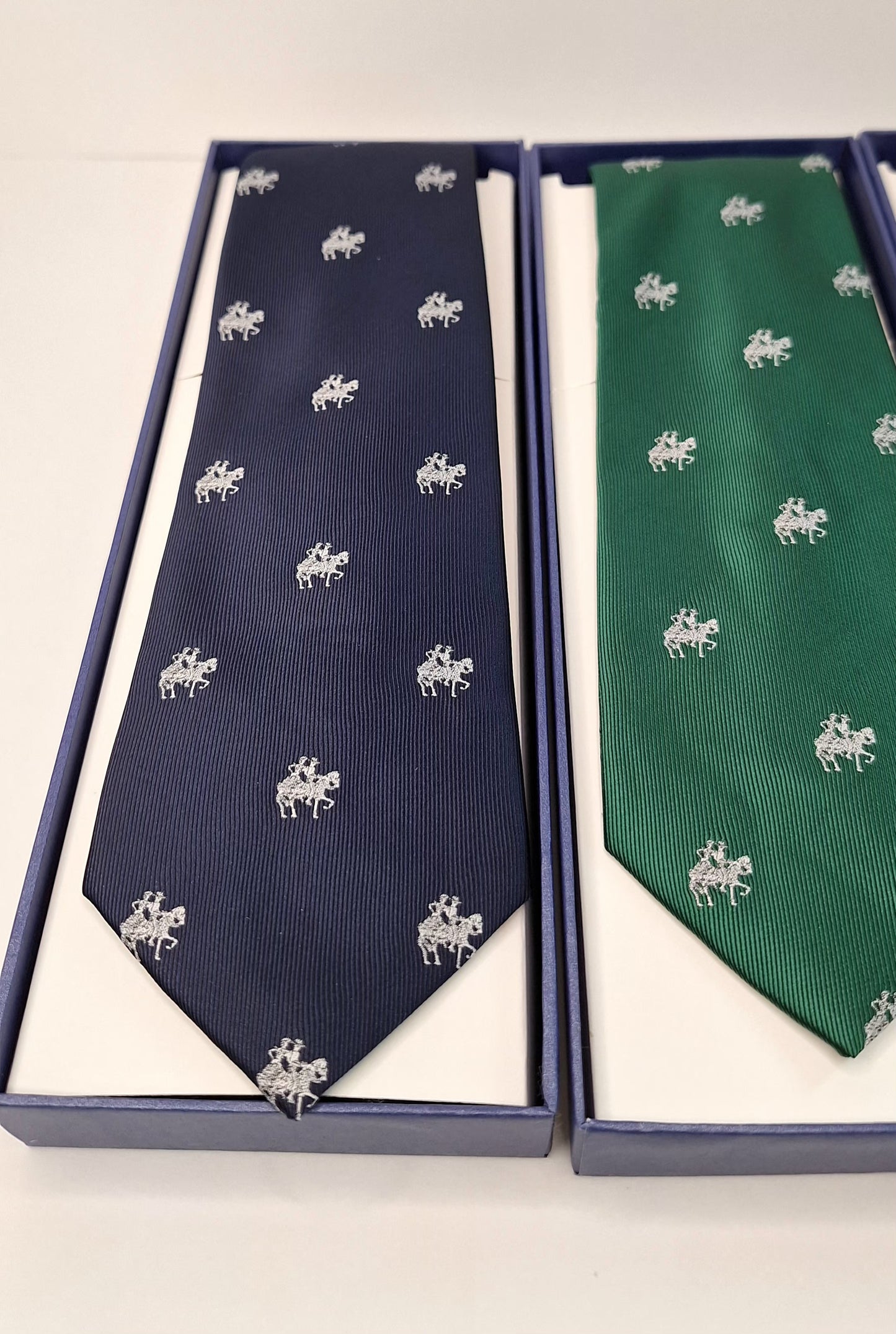 Corbata hombre azul marino estampada