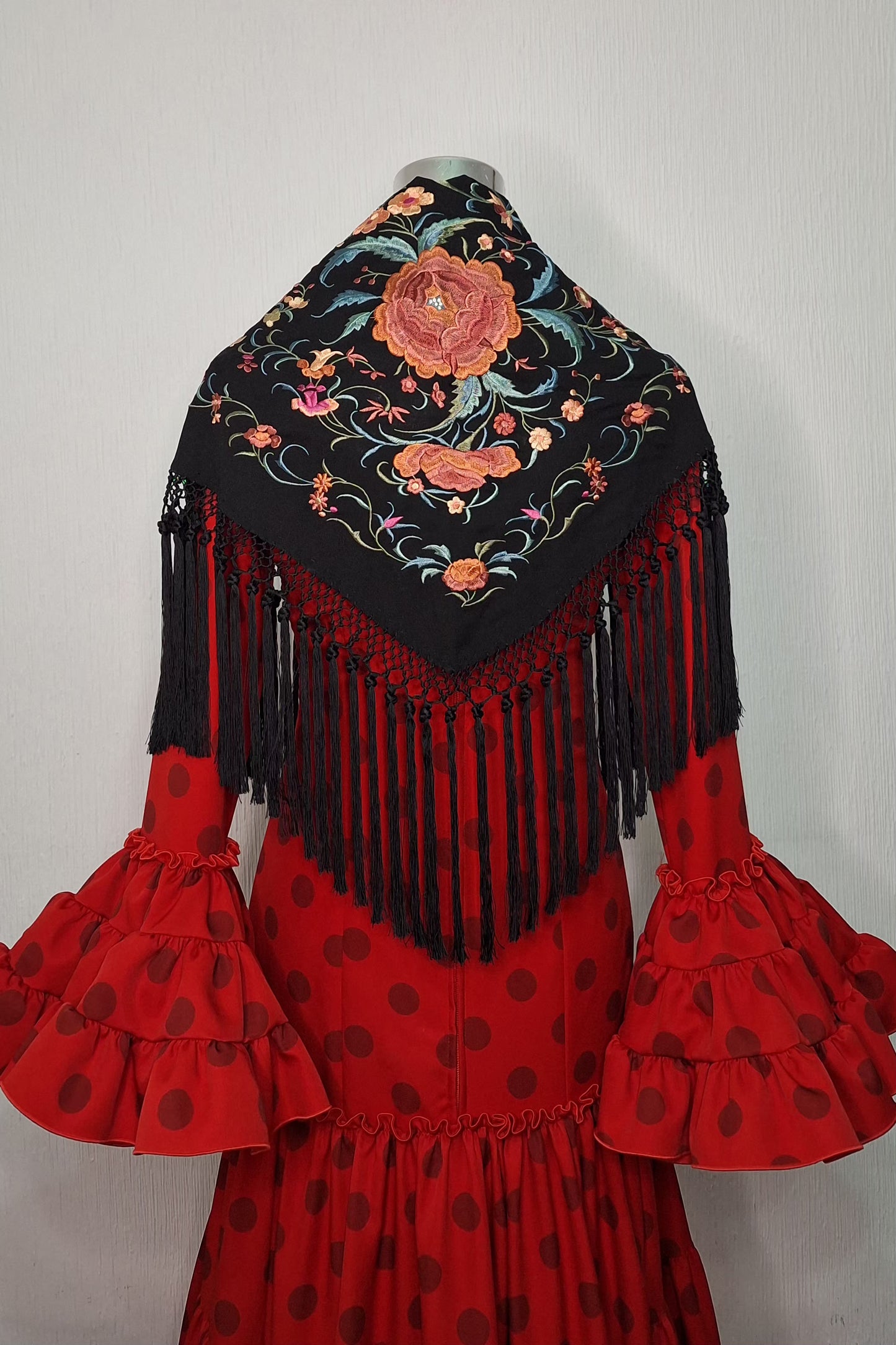 Mantoncillo Esperanza Negro y maquillaje
