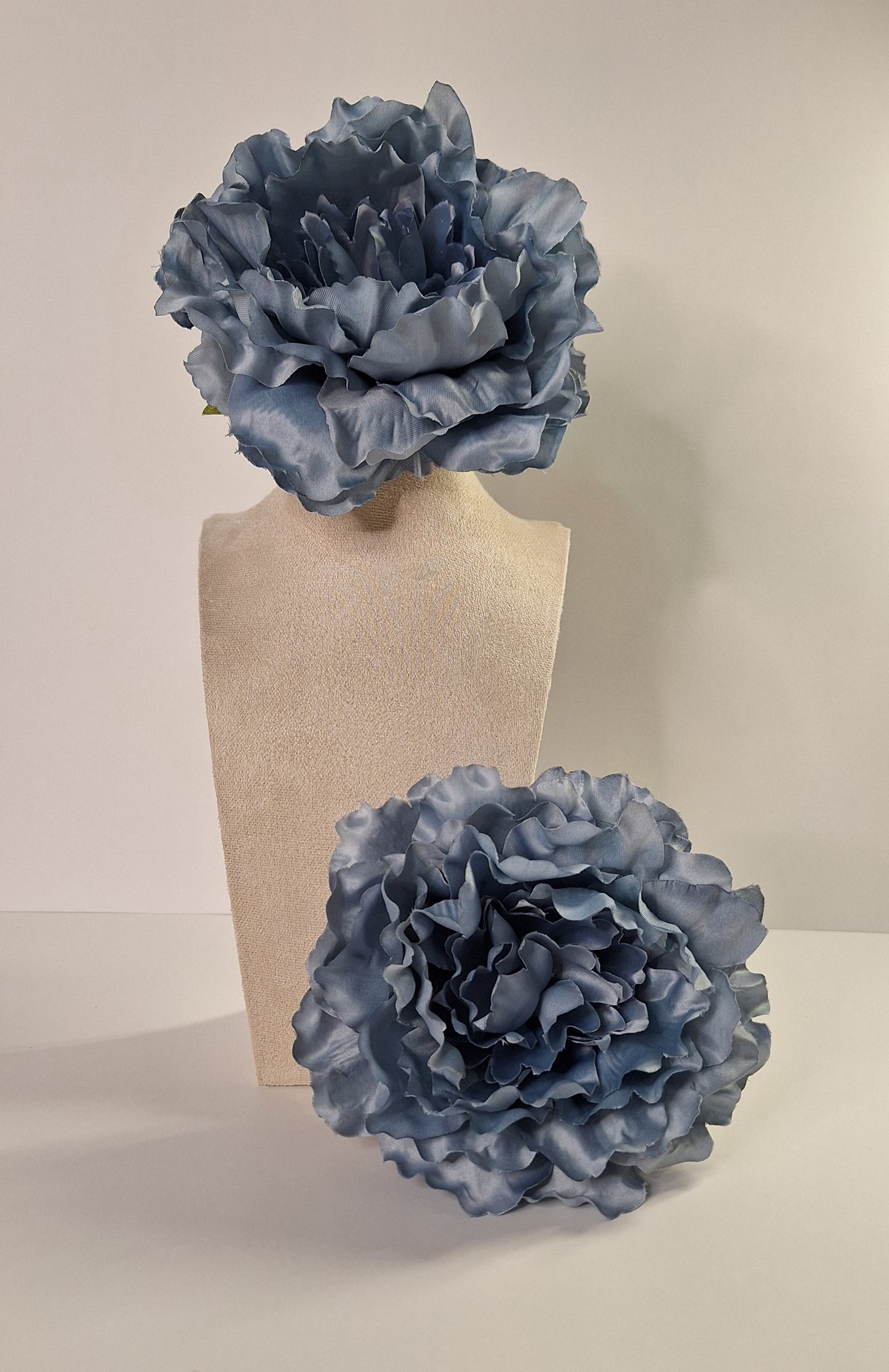 Peonía Grande Azul Empolvado