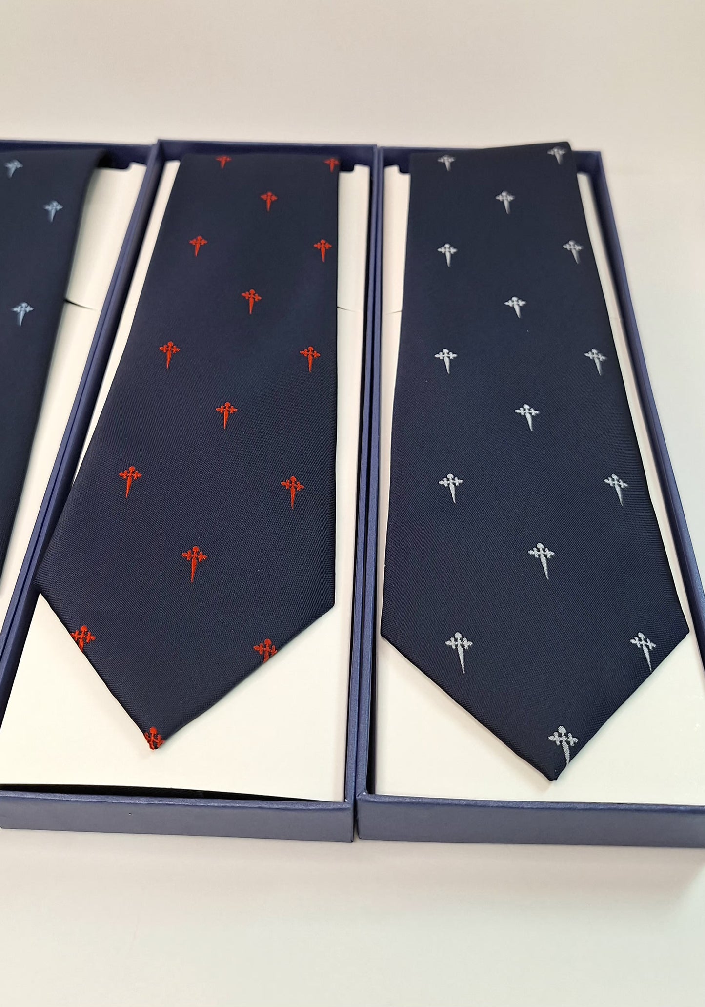 Corbata Hombre azul marino estampada cruz Santiago 