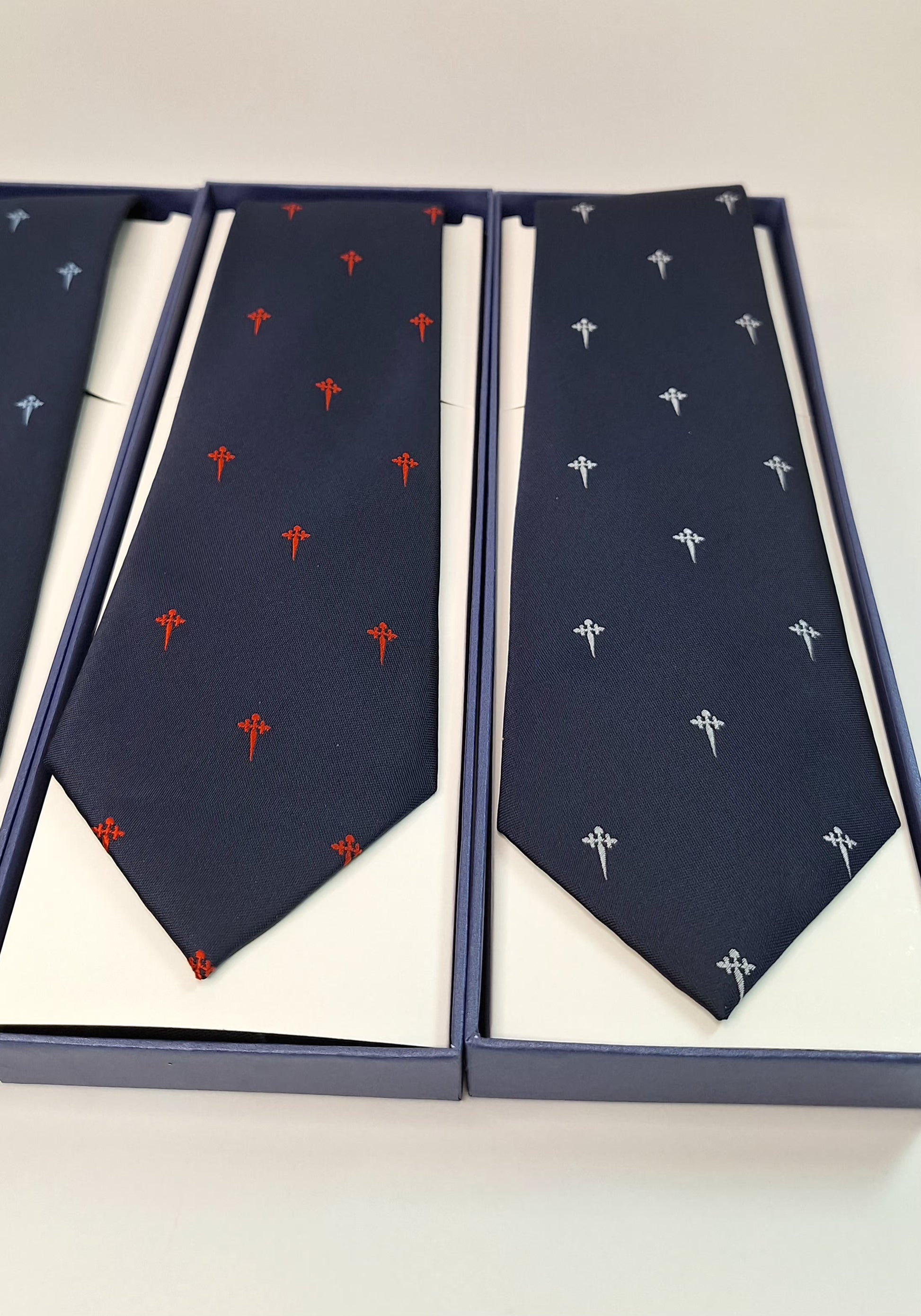 Corbata Hombre azul marino estampada cruz Santiago 