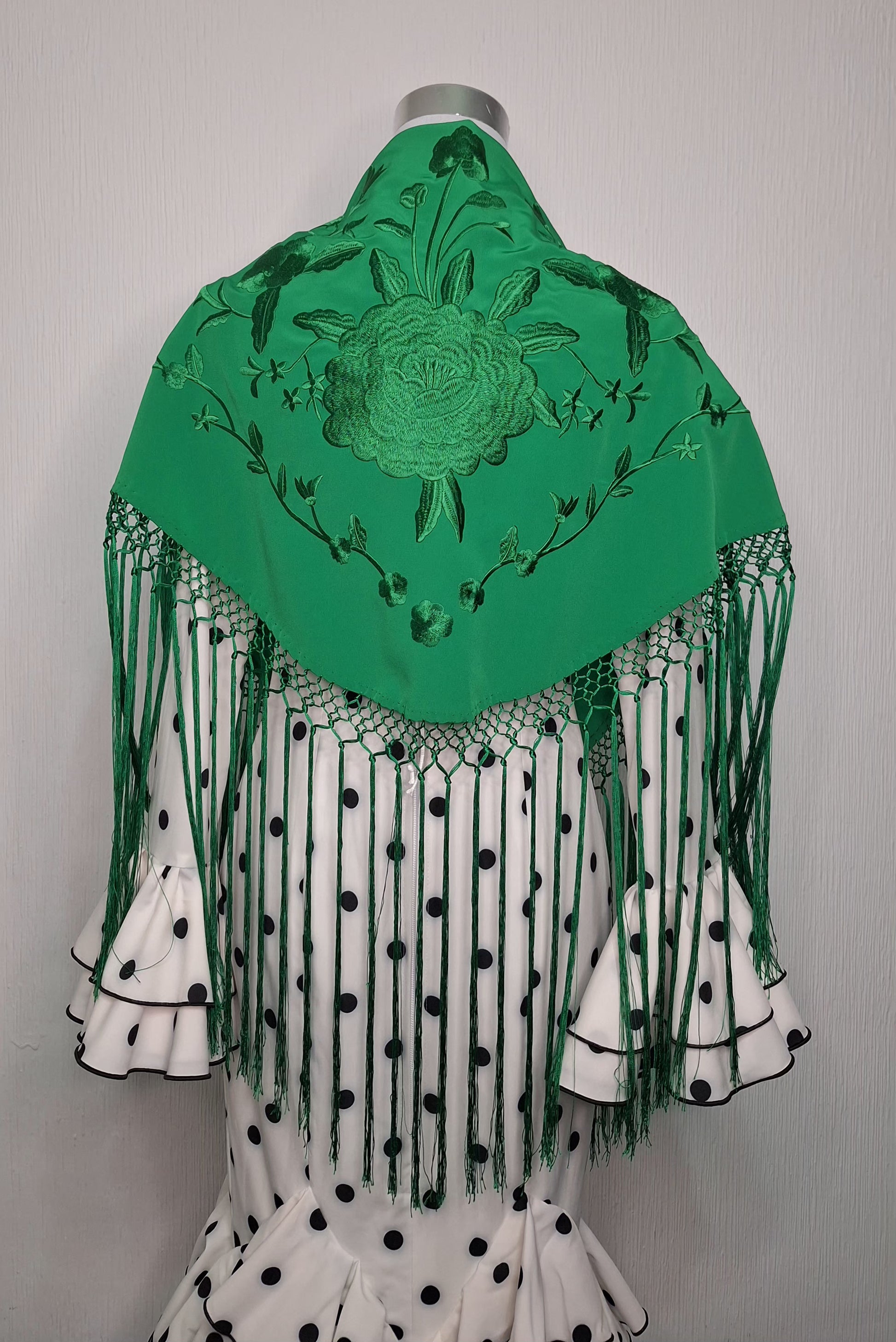 Mantoncillo flamenca verde al tono