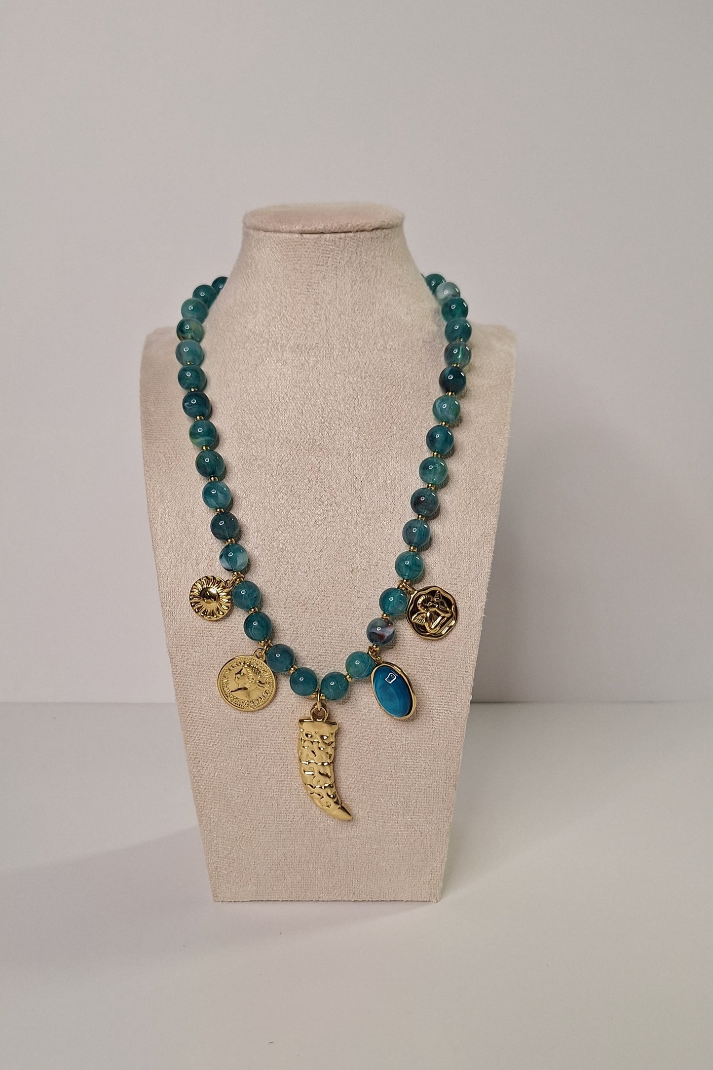 Collar Amuleto