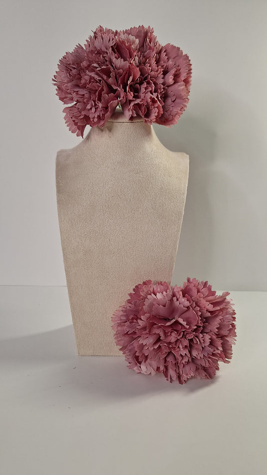 Clavel Grande Rosa Maquillaje