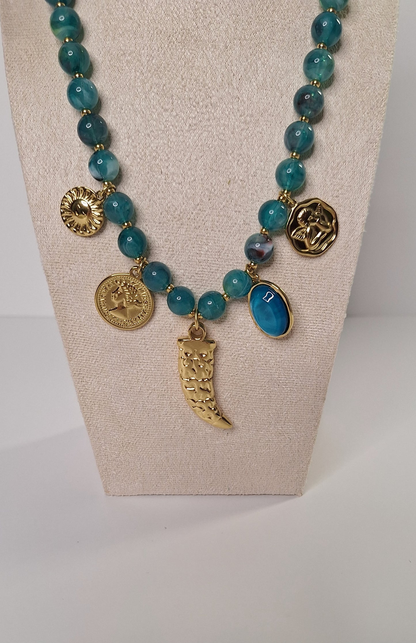 Collar Amuleto