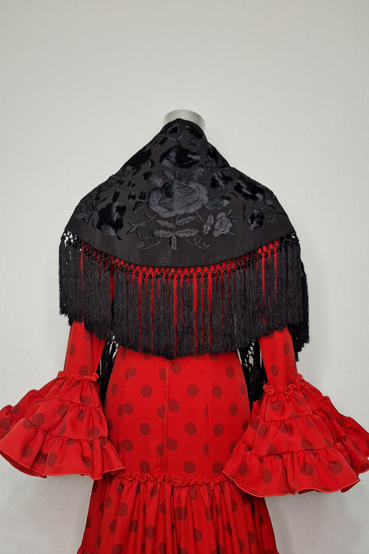 Mantoncillo Jaén Negro niña